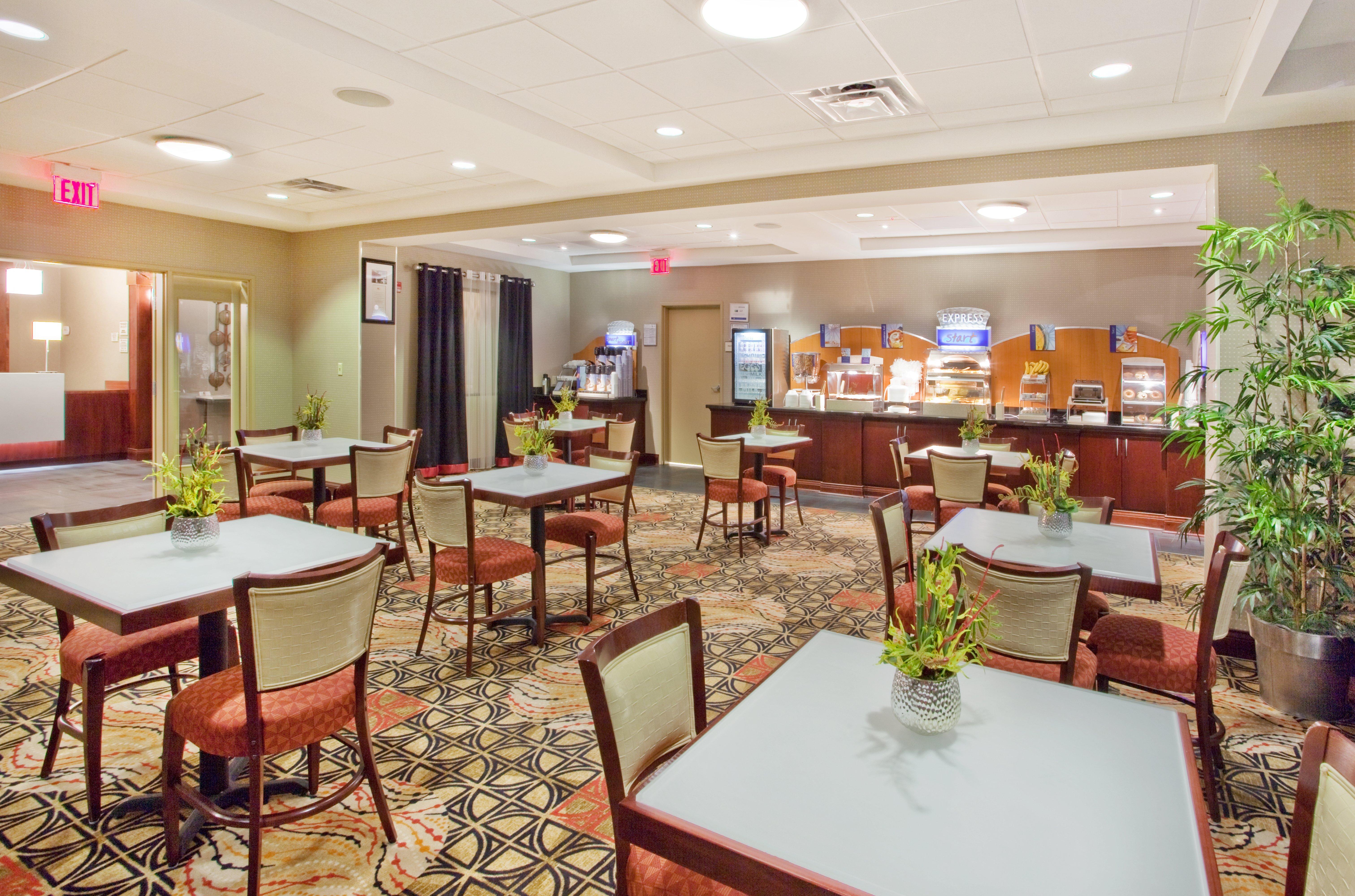 Holiday Inn Express Hotel & Suites Atlanta-Cumming By Ihg Buitenkant foto