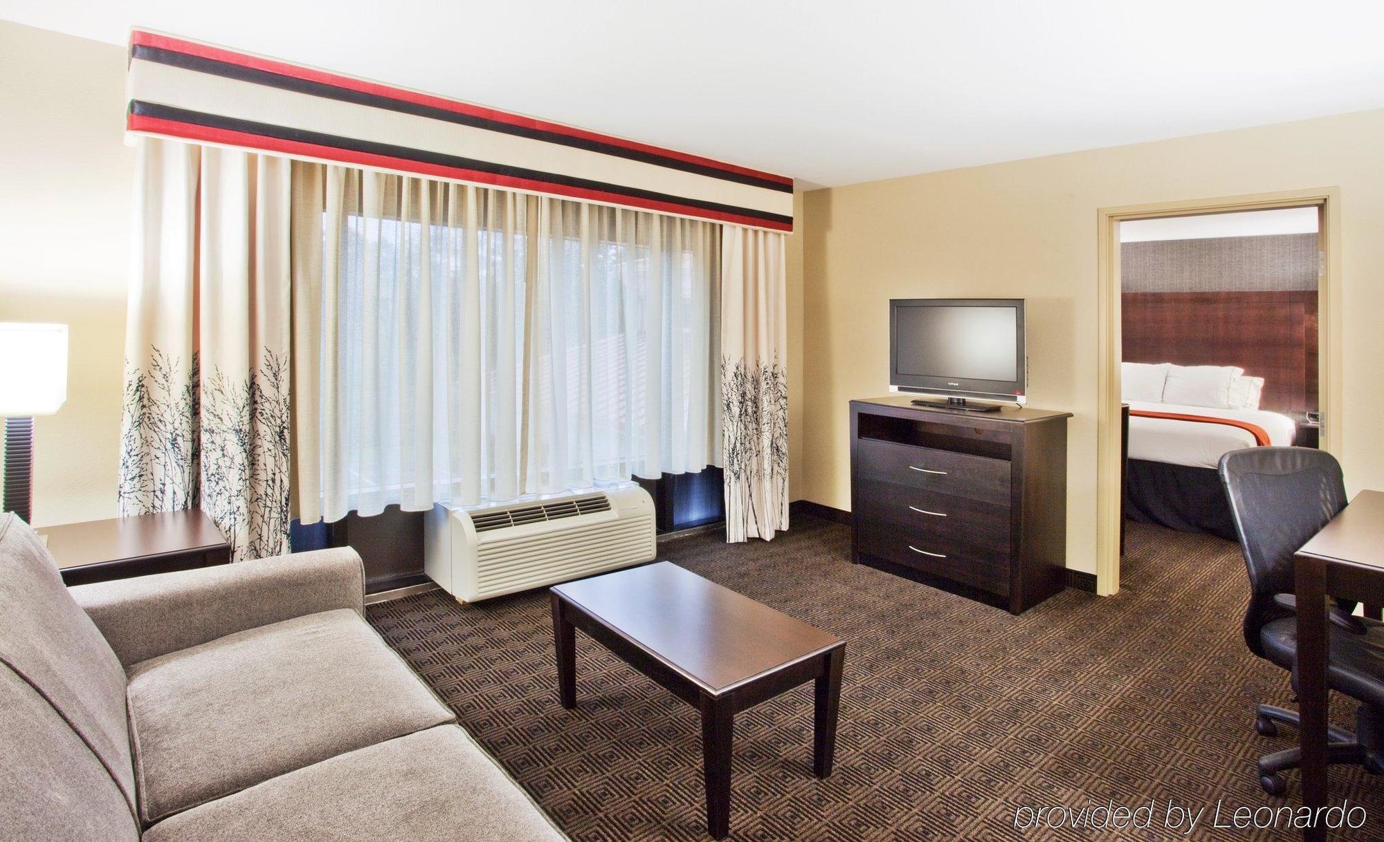 Holiday Inn Express Hotel & Suites Atlanta-Cumming By Ihg Kamer foto